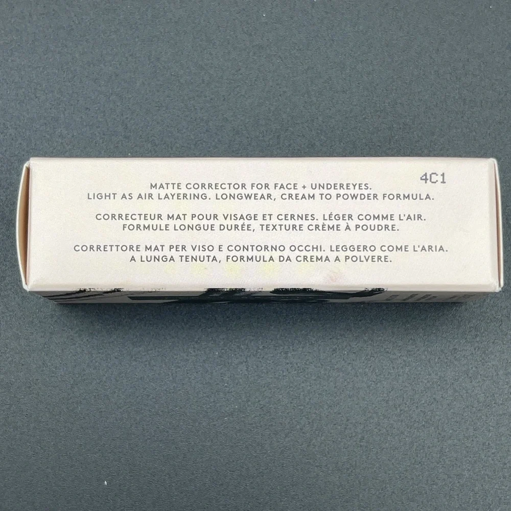 Fenty Match Stix Correcting Skinstick‎ 02 Banana